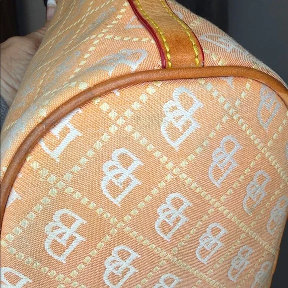 Dooney and Burke EUC. salmon color, canvas, swing style bag, key fob,storage - Picture 7 of 14